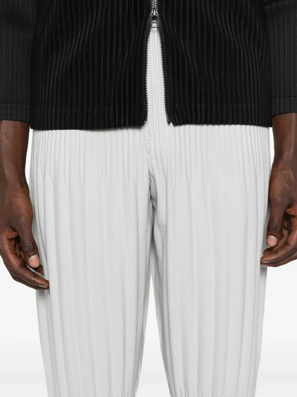 Homme Plissé Issey Miyake Plissé broek Grijs