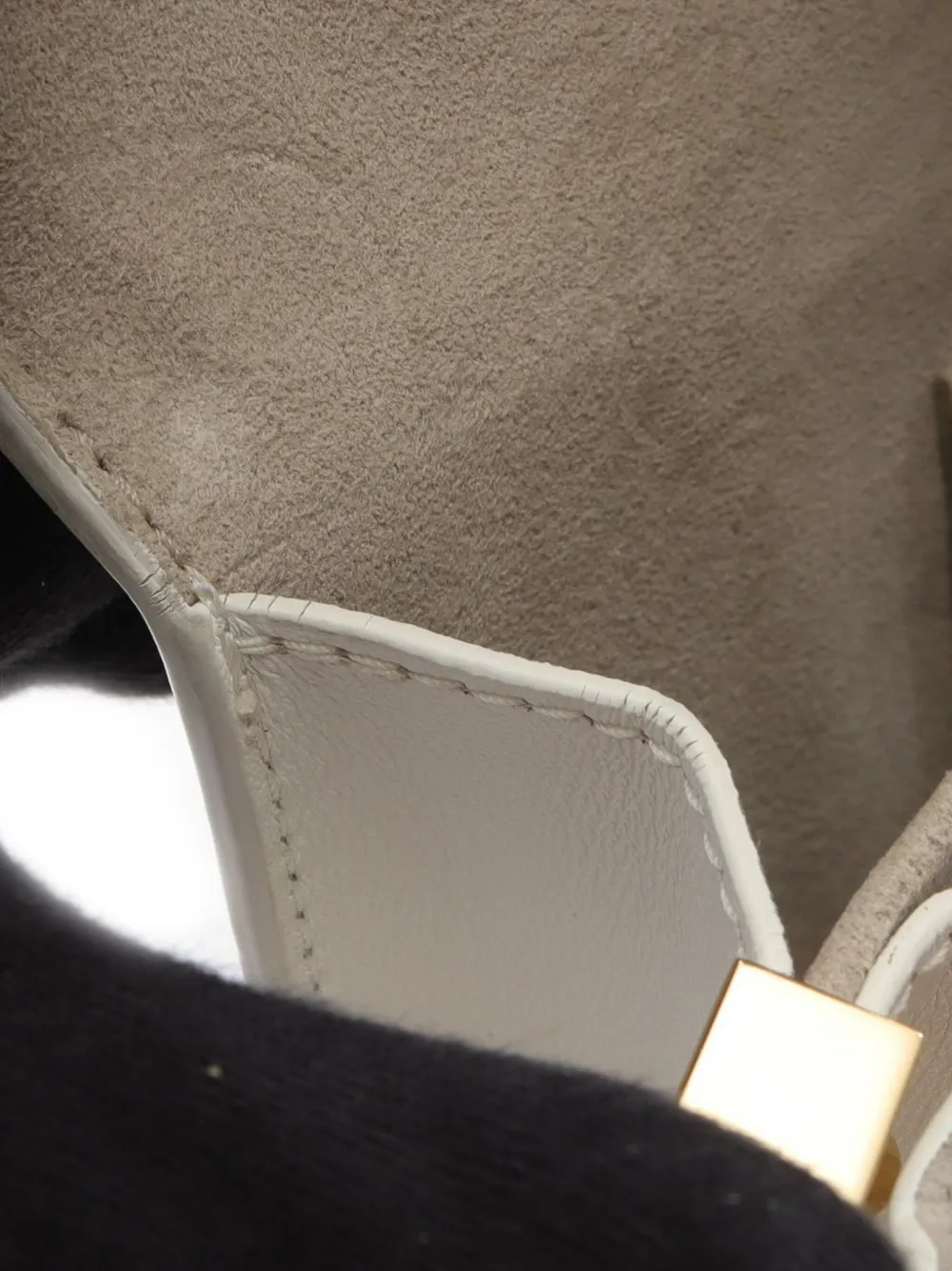 Pre-owned Louis Vuitton 2021-2025 Monogram Dauphine Broderie East West Satchel In White