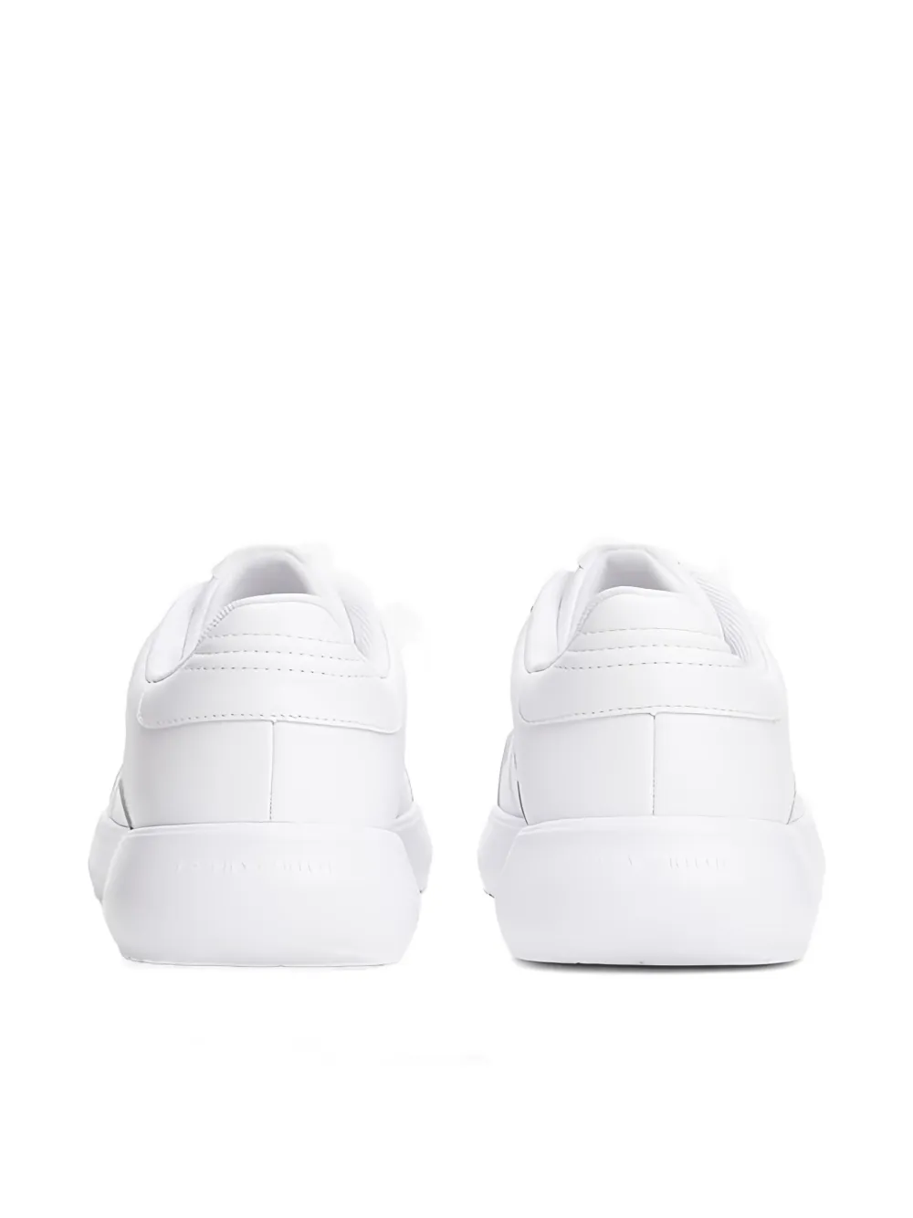 Tommy Hilfiger Lightweight Lace-up Sneakers In White