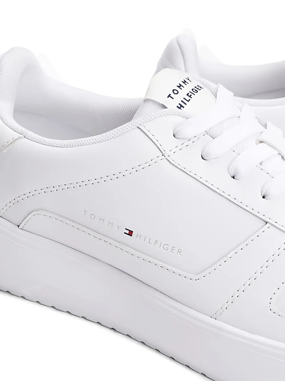 Tommy Hilfiger Lightweight Lace-up Sneakers In White