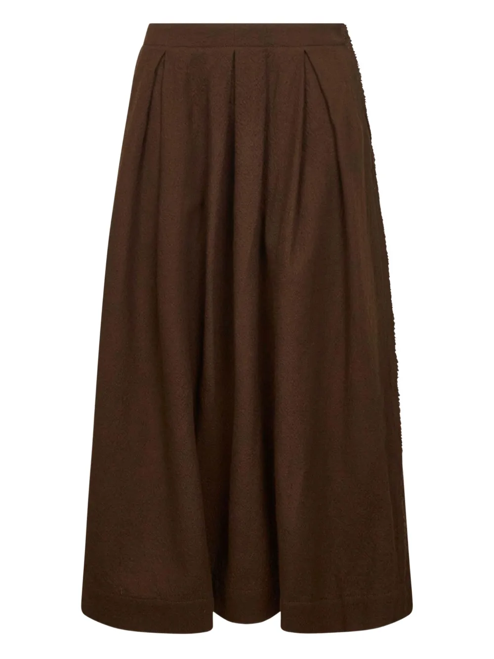 pleated skirt