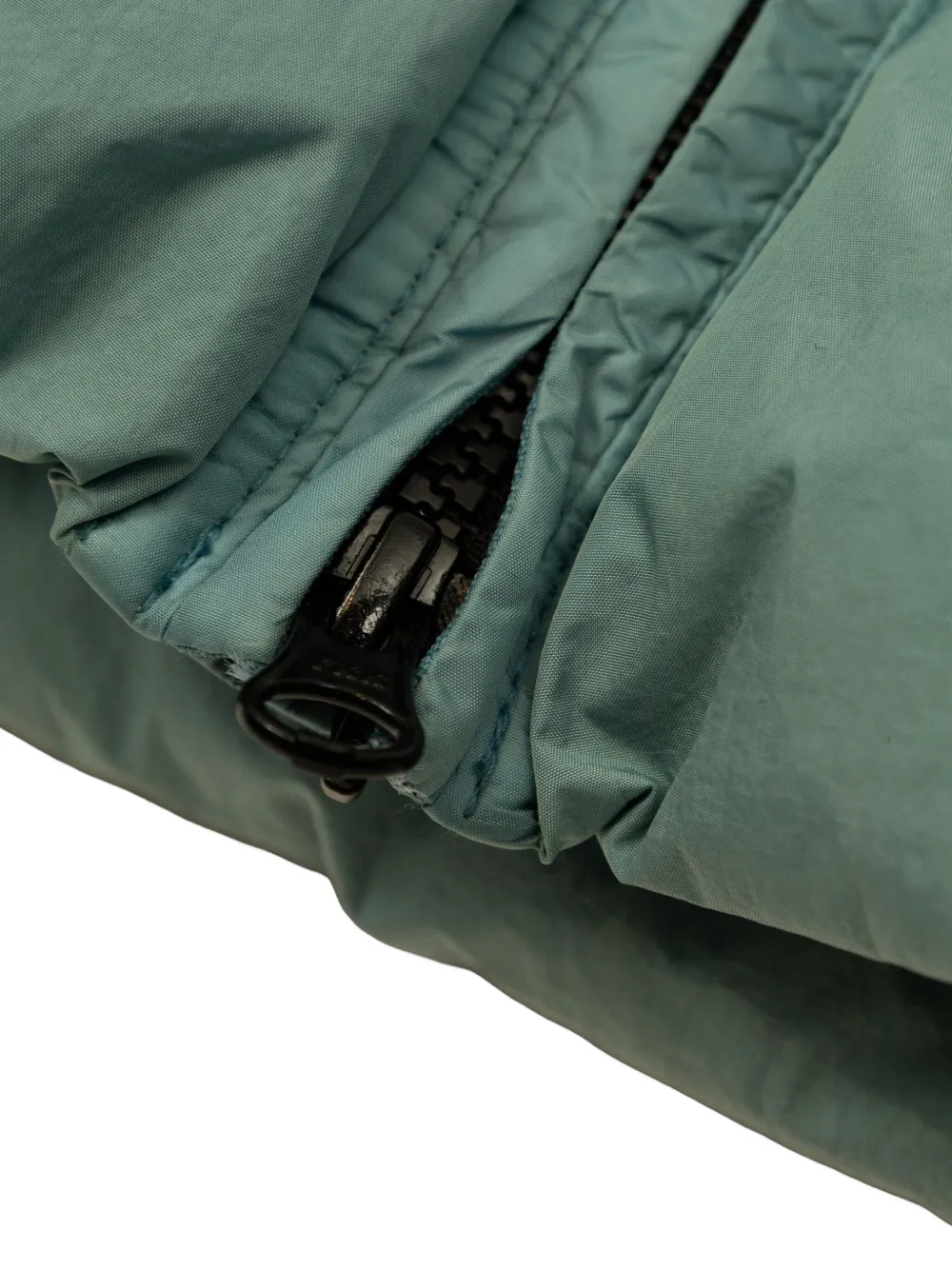 Stone Island Junior quilted logo-patch jacket Blauw
