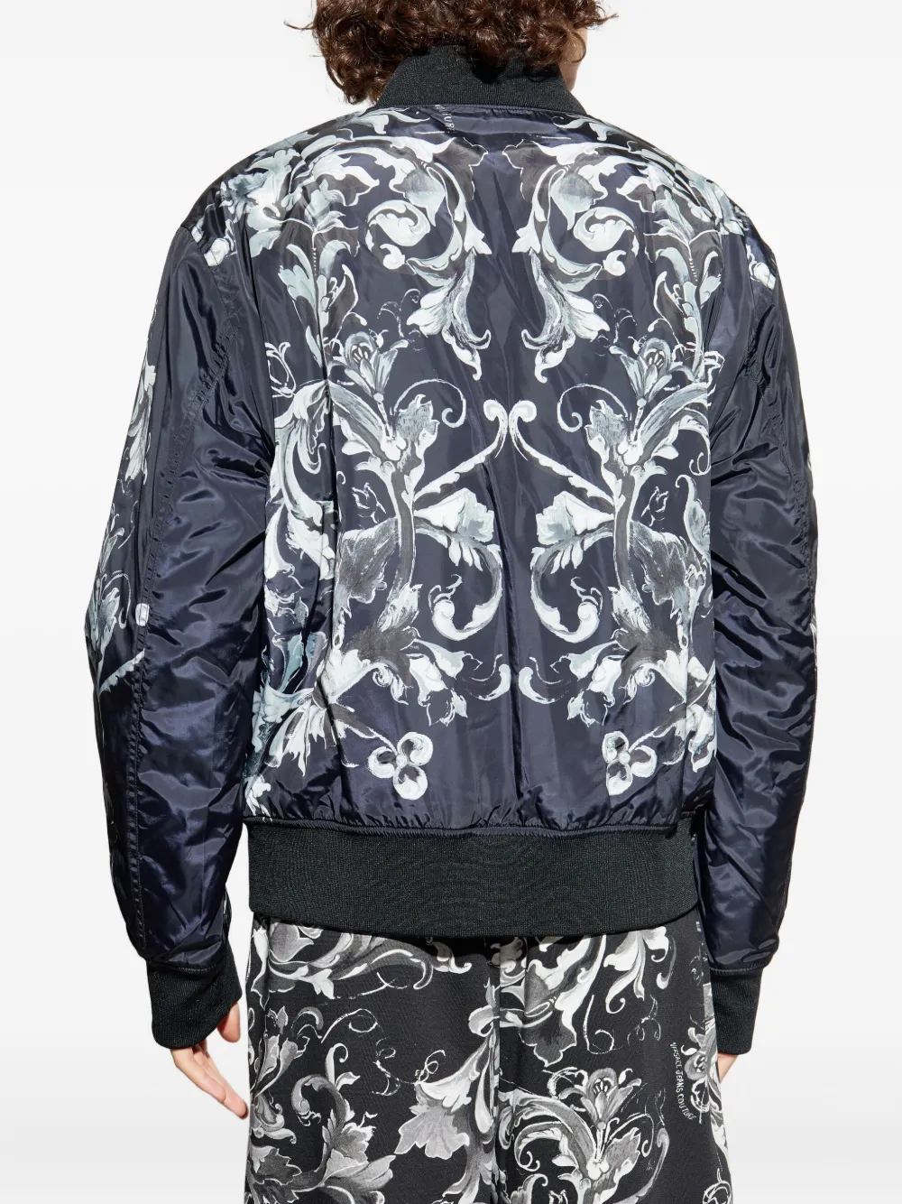 Versace Jeans Couture baroque-print bomber jacket Zwart