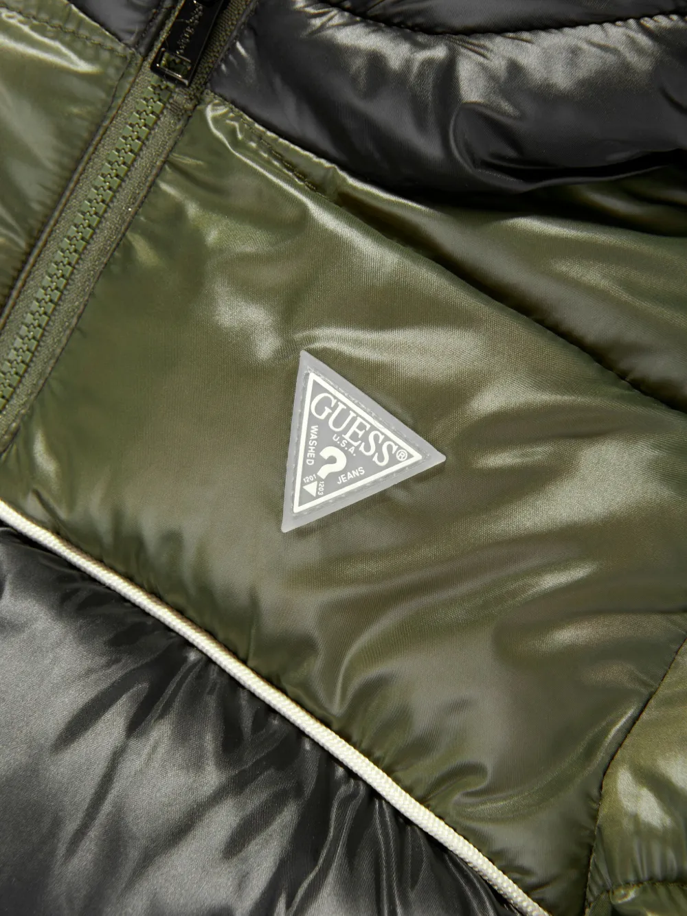 guess kids hooded two-tone puffer jacket Groen