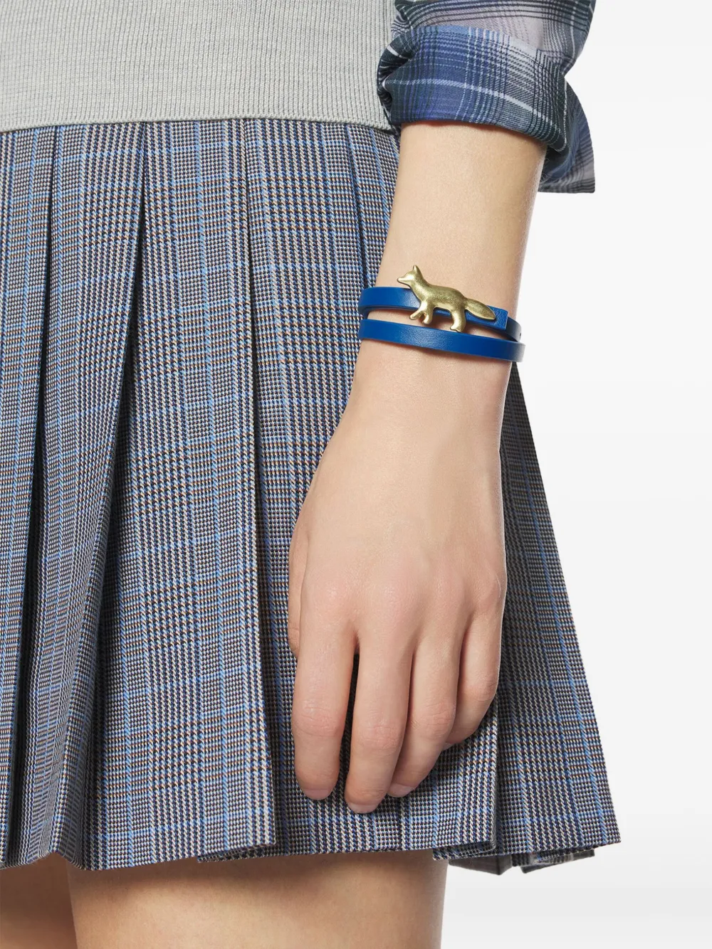 Maison Kitsuné fox-embellished leather bracelet - Blauw