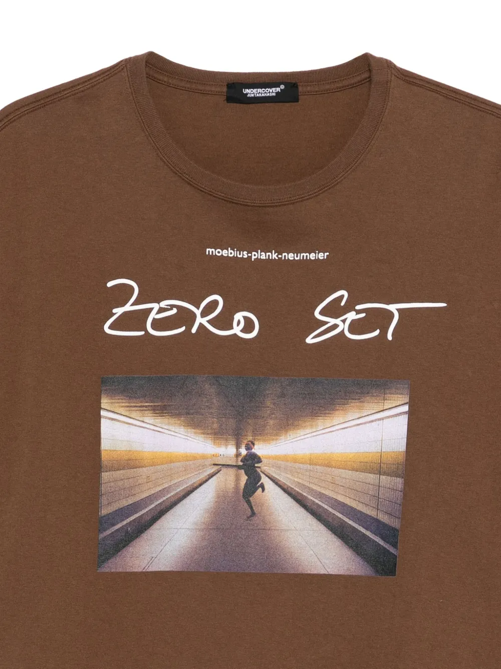 Undercover T-shirt met grafische print Bruin