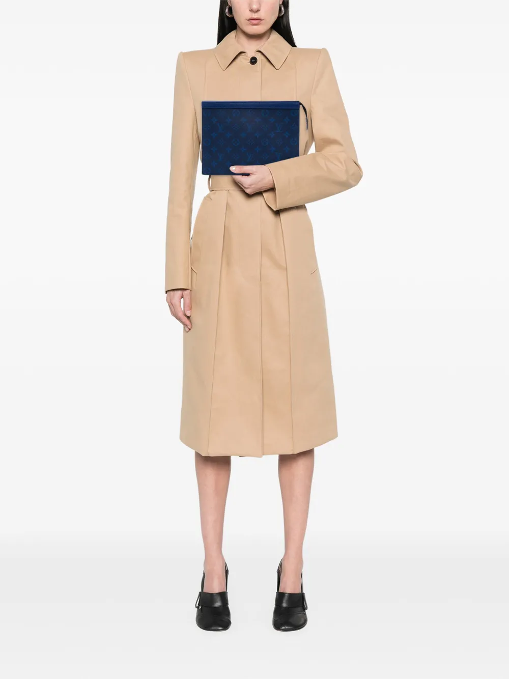 Louis Vuitton Pre-Owned 2021-2025 Monogram Taigarama Pochette Voyage MM clutch bag | Pre-Owned | Image 2