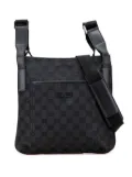 Gucci Pre-Owned 2000-2015 GG Canvas crossbody bag - Black
