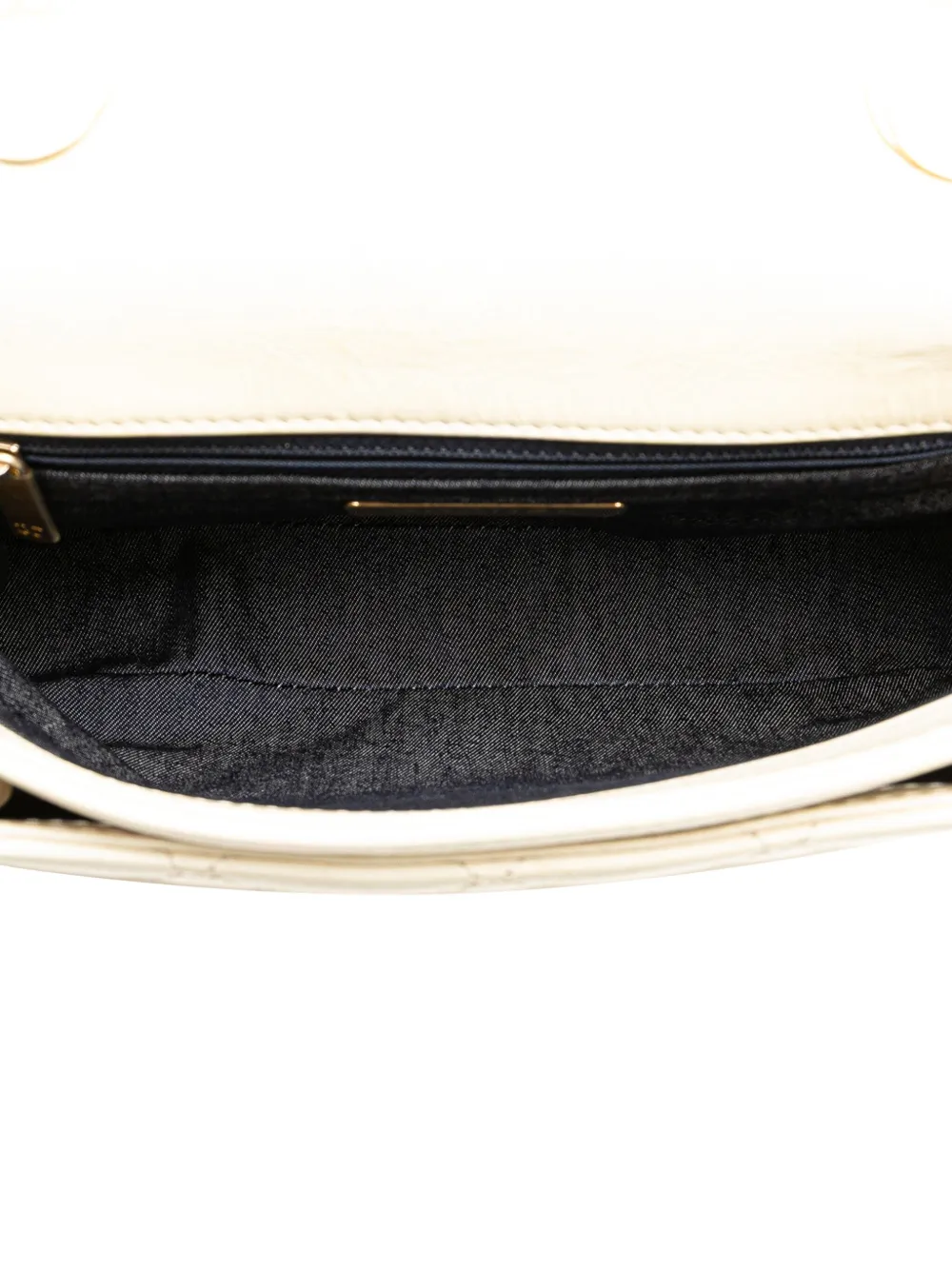 Pre-owned Chanel 2019 Crumpled Calfskin En Vogue Rope Flap Satchel In White