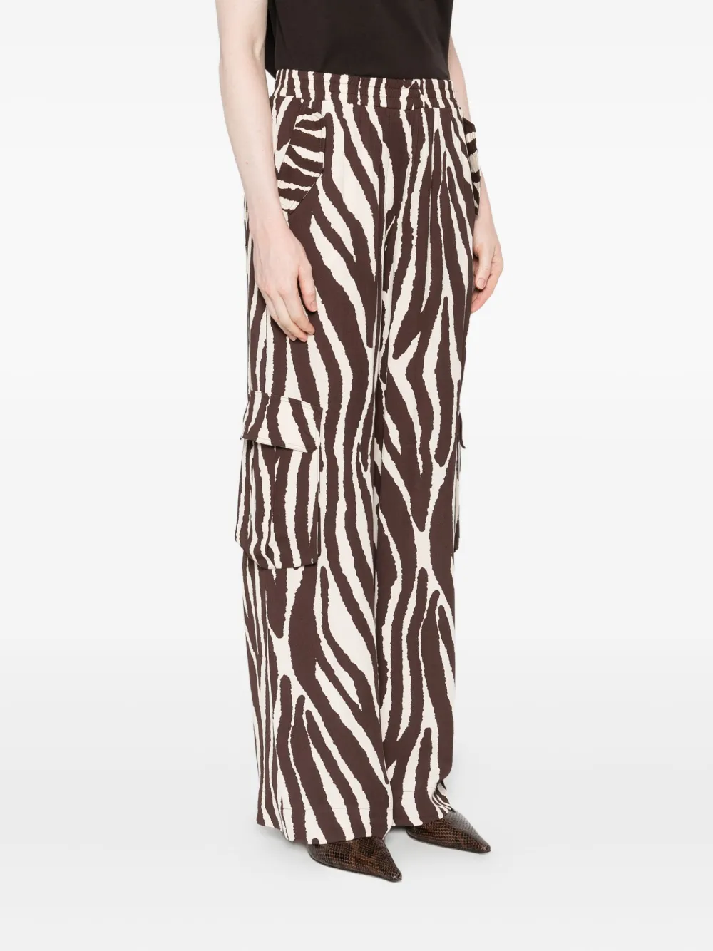 TWINSET Broek met zebraprint Bruin