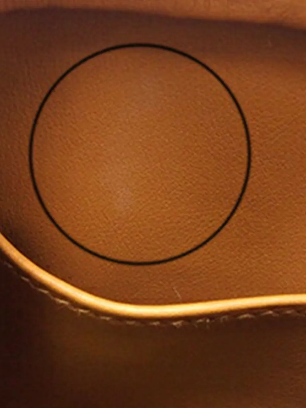 Hermès Pre-Owned 2023 Mini Swift Lindy Verso 20 satchel | Pre-Owned | Image 2