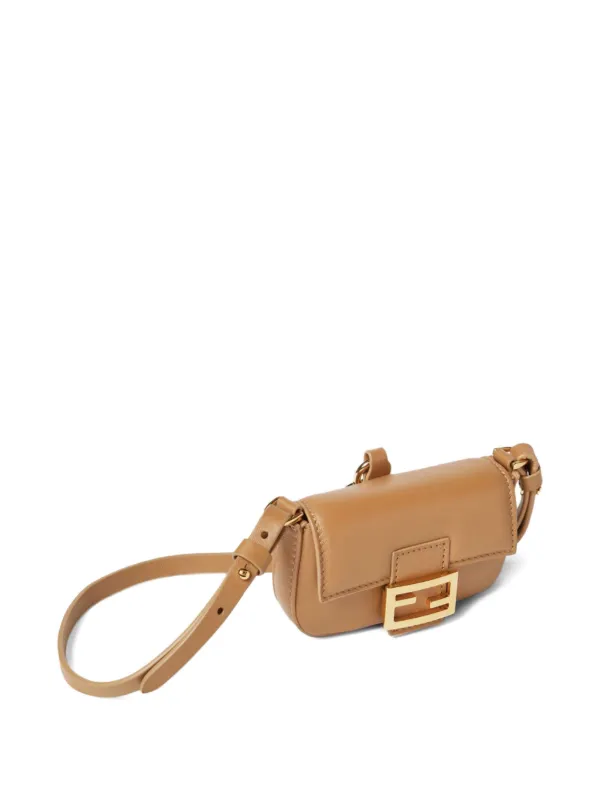 FENDI バゲット チャーム ショルダーバッグ ナノ | ブラウン | FARFETCH JP