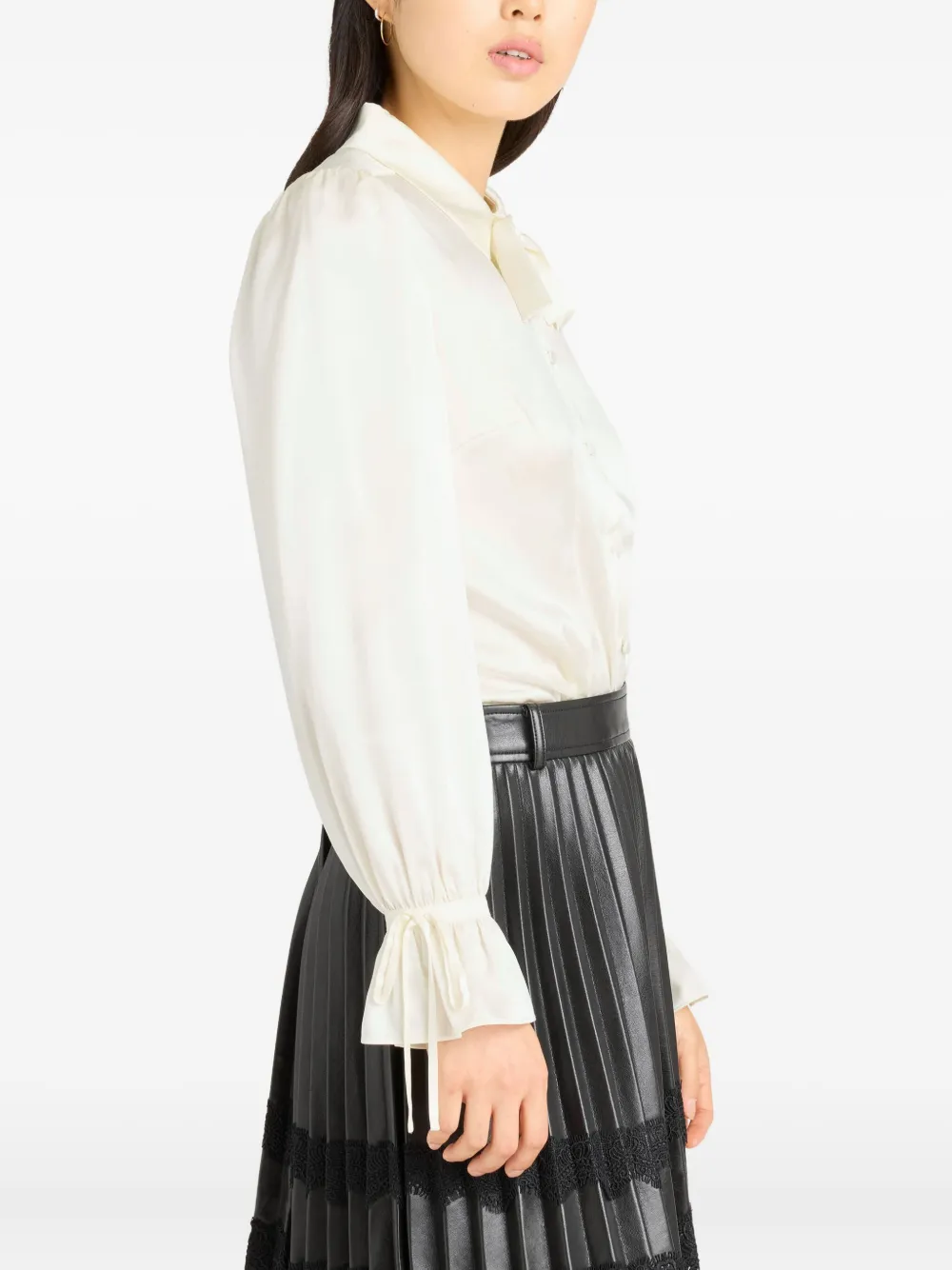 Cinq A Sept Troyer blouse met gestrikte hals Beige