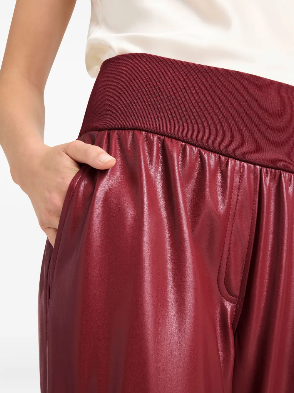 Cinq À Sept Giles Elastic-waist Tapered Trousers In Burgundy