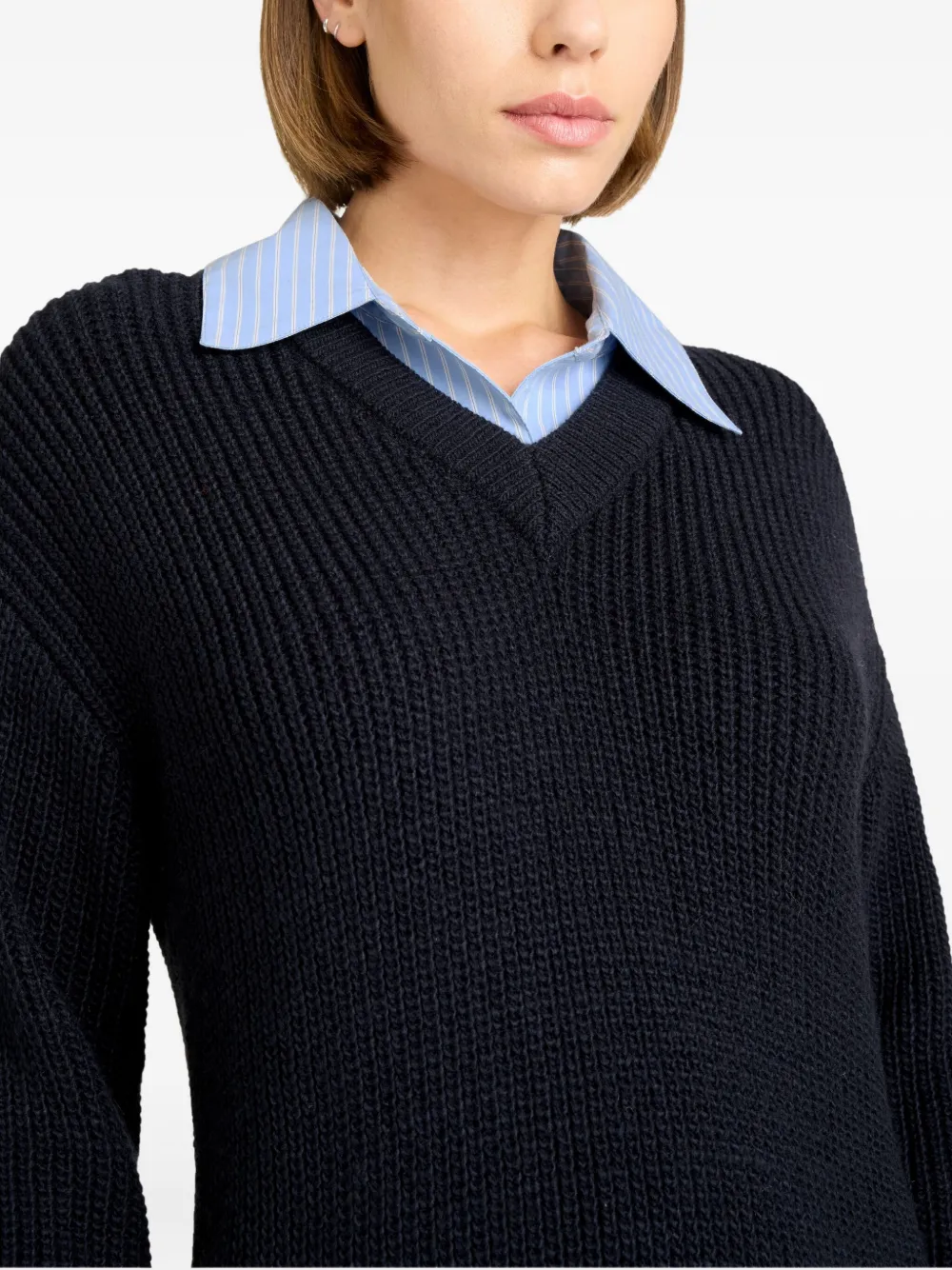 Cinq A Sept Jurk met geplooide rok en V-hals Zwart