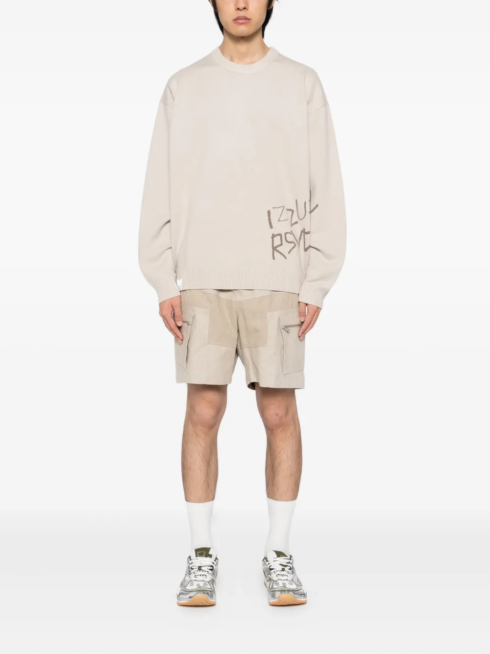 Izzue logo-print jumper - Beige