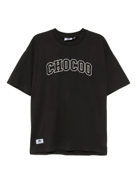 CHOCOOLATE playera con logo bordado