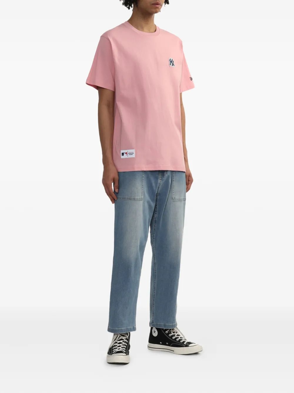 NEW ERA CAP logo-patch cotton T-shirt - Roze