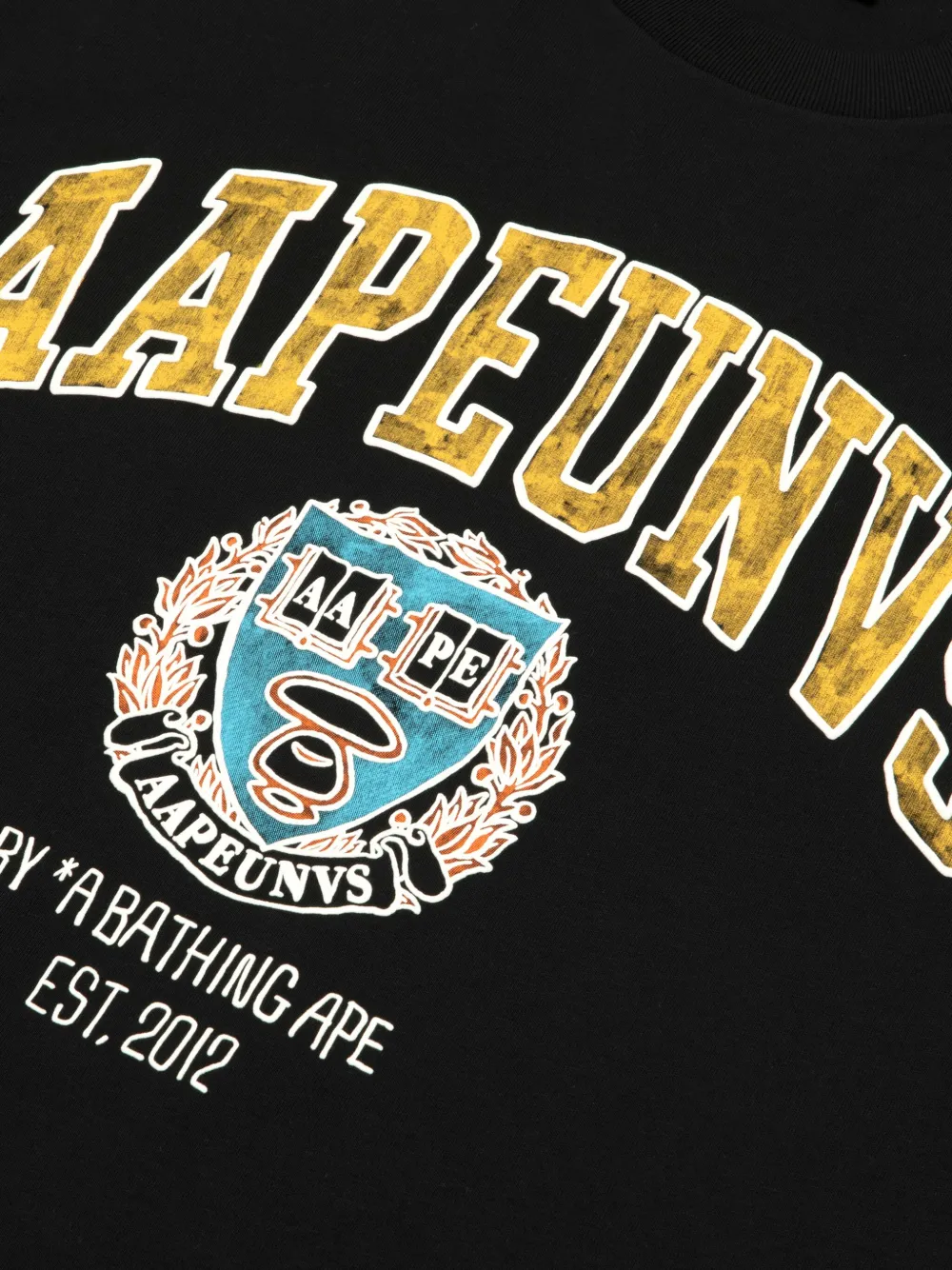 AAPE BY *A BATHING APE Crest T-shirt Zwart