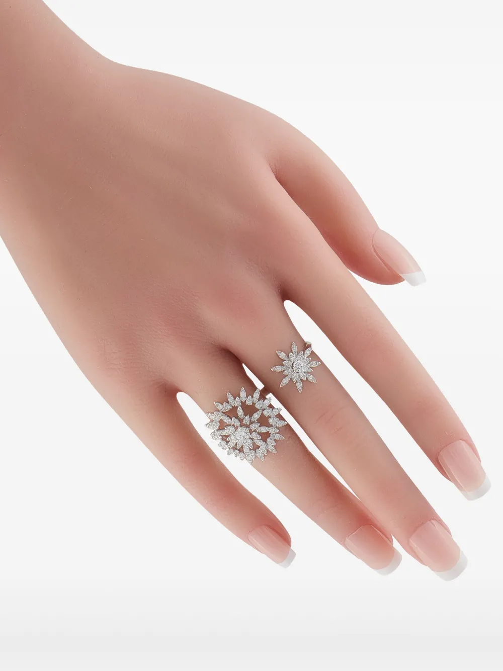 18k White Gold Aerial Diamond Ring