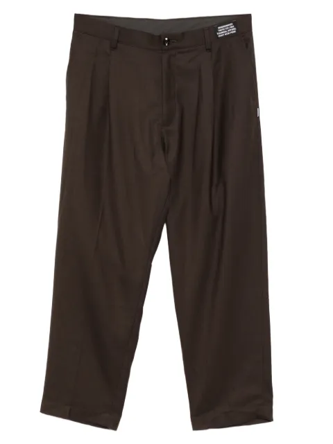 Neighborhood pantalones con pinzas