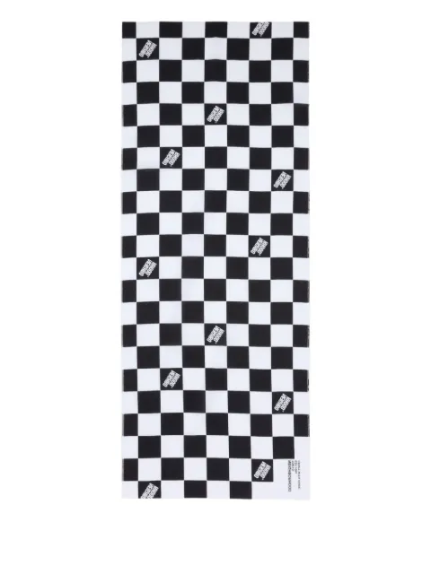 Neighborhood check-pattern bath towel