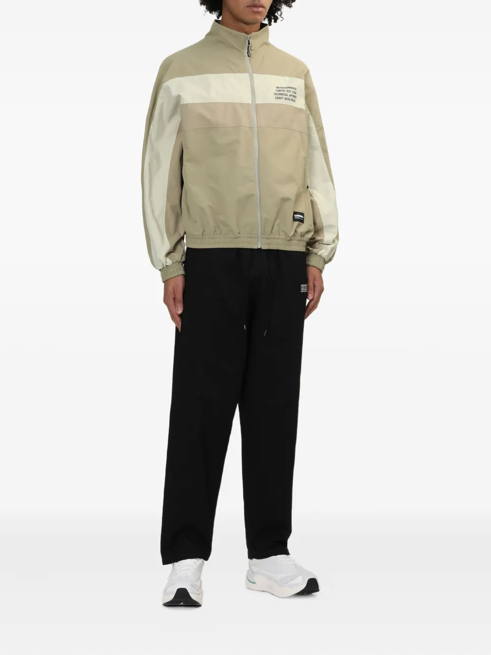 Neighborhood Jack met vlakken Beige