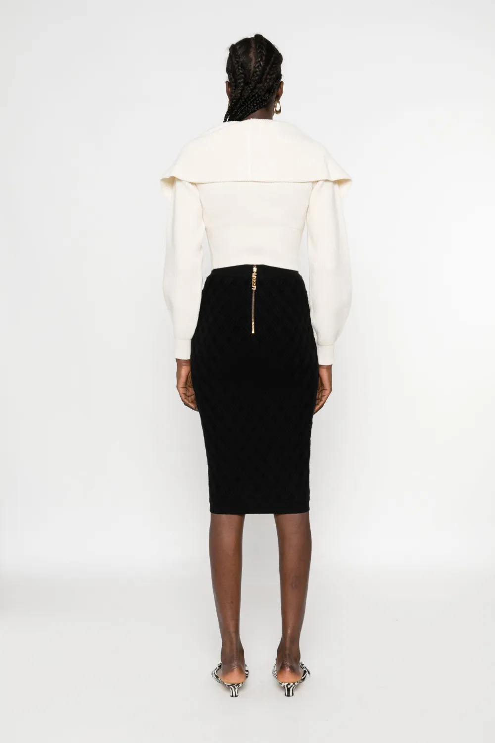 Elisabetta Franchi Off-shoulder Zip-fastening Cardigan In Neutral