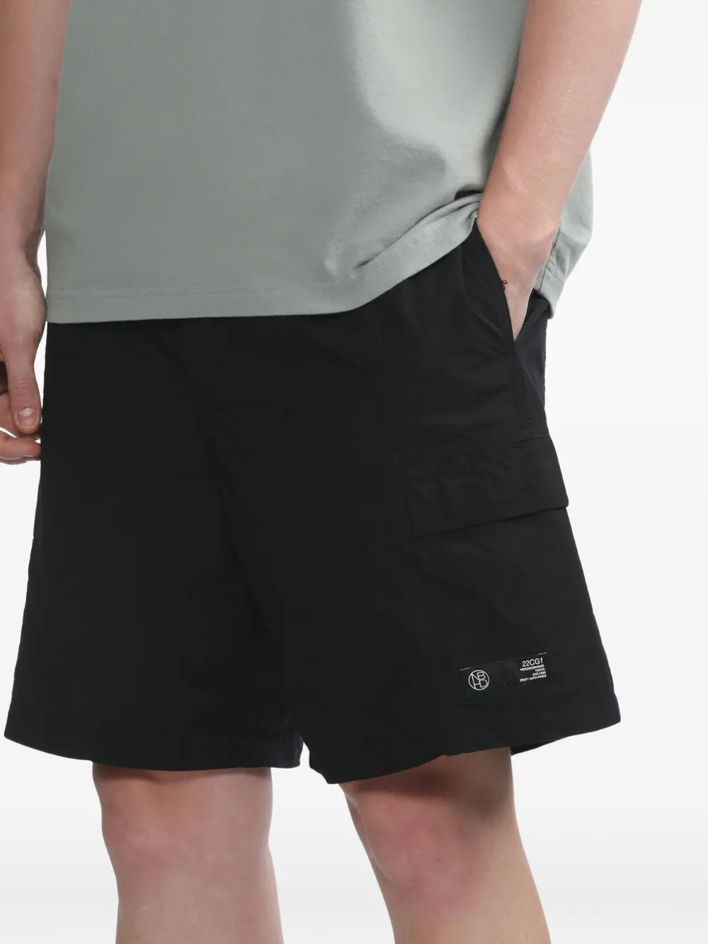 Neighborhood Shorts met cargo zak Zwart