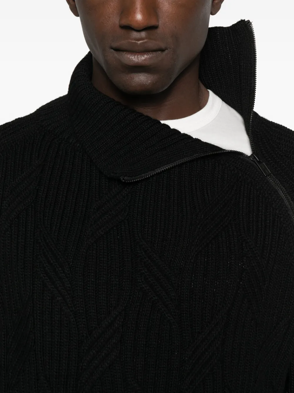 Yohji Yamamoto Kabelgebreide trui met hoge hals Zwart