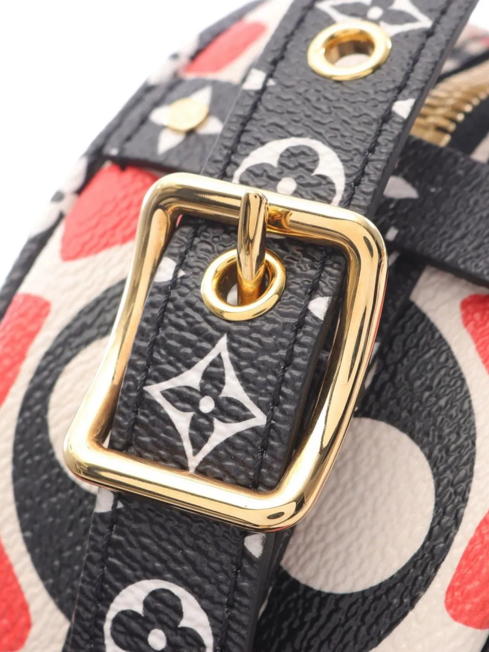 Pre-owned Louis Vuitton 2020 Crafty Boite Shoulder Bag In Red