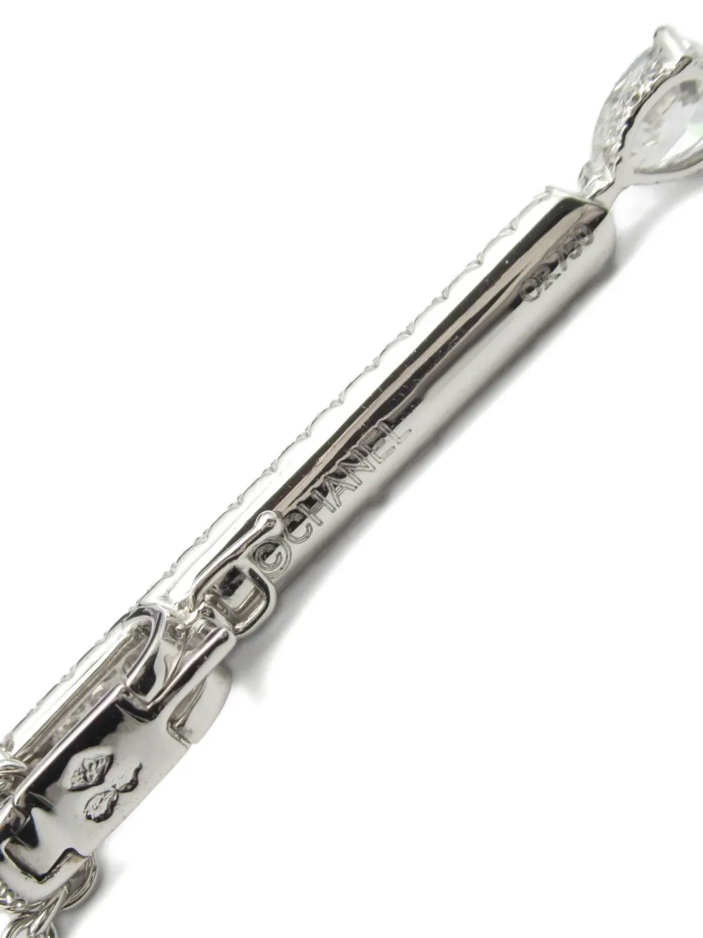 Pre-owned Chanel 2010s 18k White Gold Omega Diamond Necklace In Silver