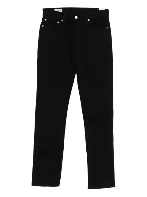 Levi's jeans con cinco bolsillos