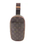 Louis Vuitton Pre-Owned 2002 monogram pochette belt bag - Brown