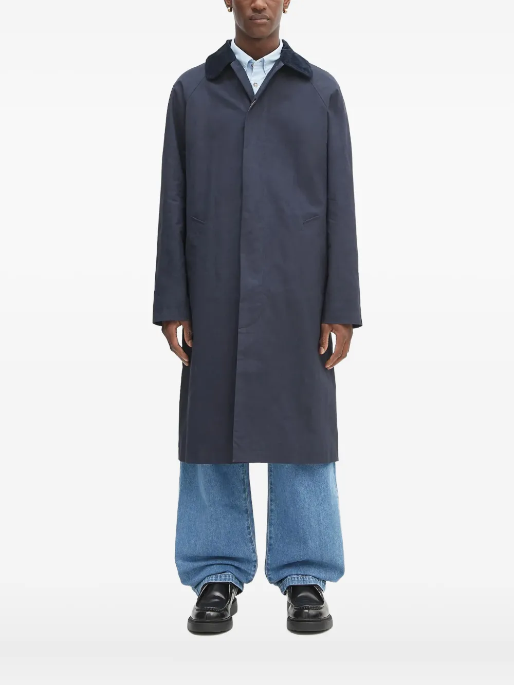 A.P.C. Jas met ribfluwelen kraag Blauw