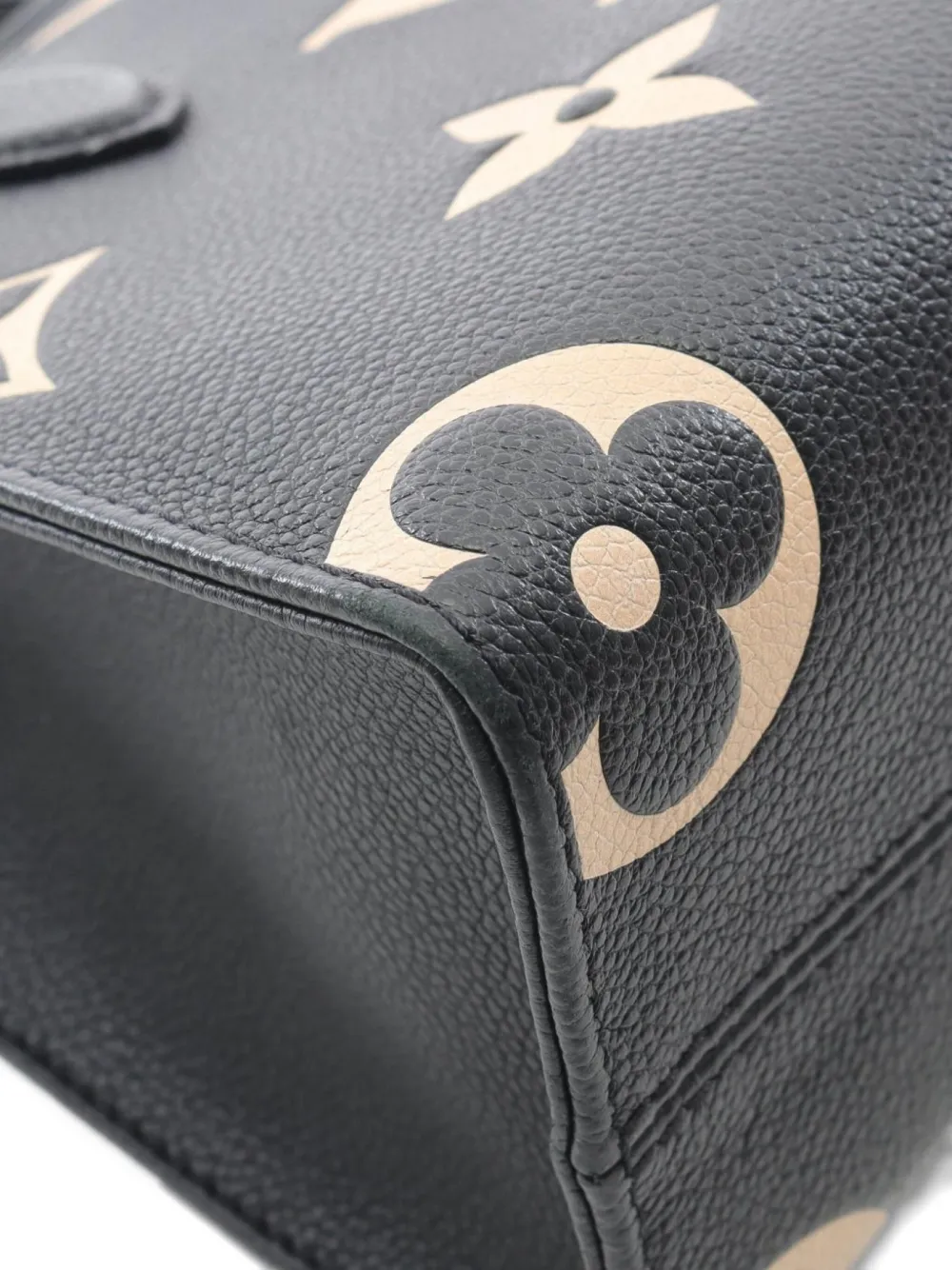 Pre-owned Louis Vuitton 2021 On-the-go Pm Handbag In Black