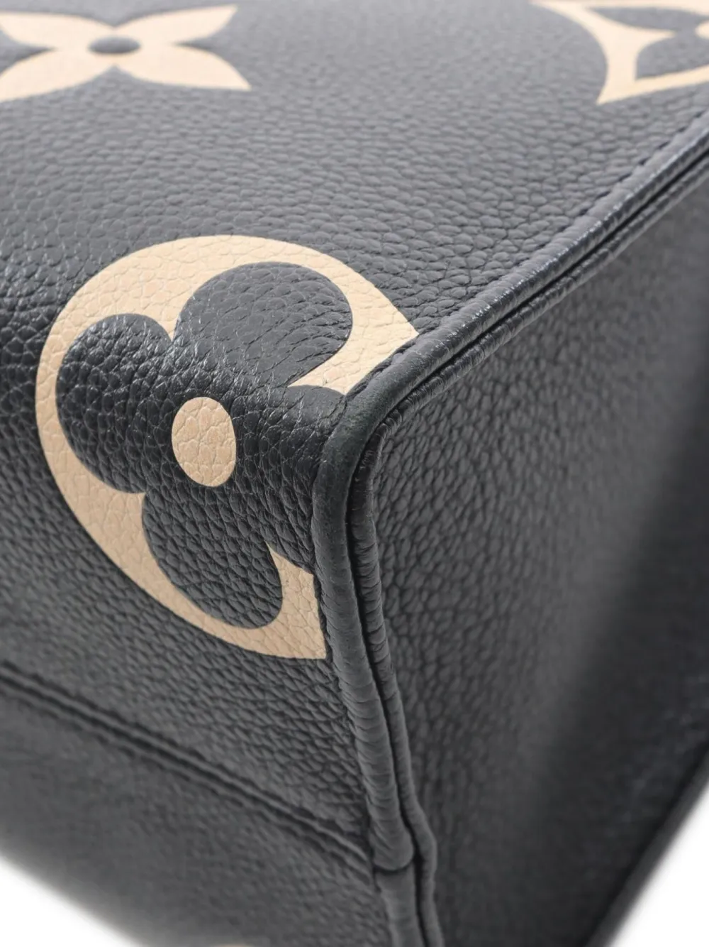 Pre-owned Louis Vuitton 2021 On-the-go Pm Handbag In Black