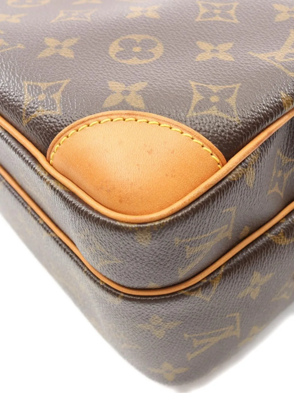 Pre-owned Louis Vuitton 2003 Nil Shoulder Bag In Brown