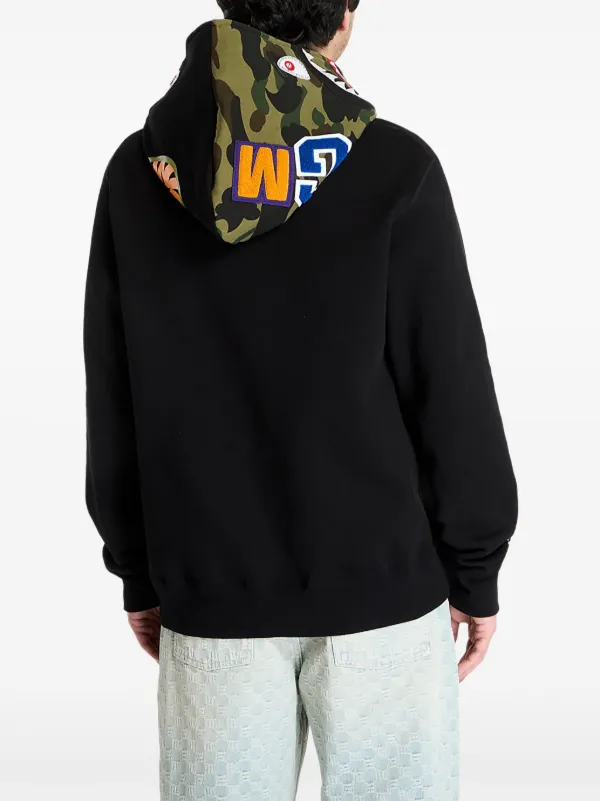 A BATHING APE® カモフラージュ シャーク パーカー | ブラック