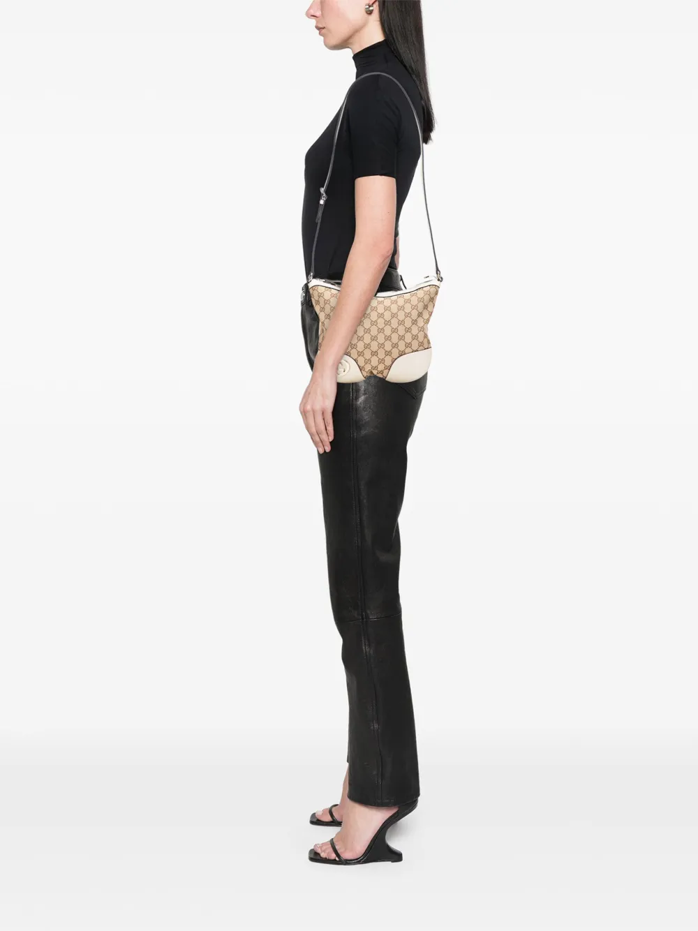 Pre-owned Gucci 2000-2015 Gg Canvas Lovely Crossbody Bag In Brown