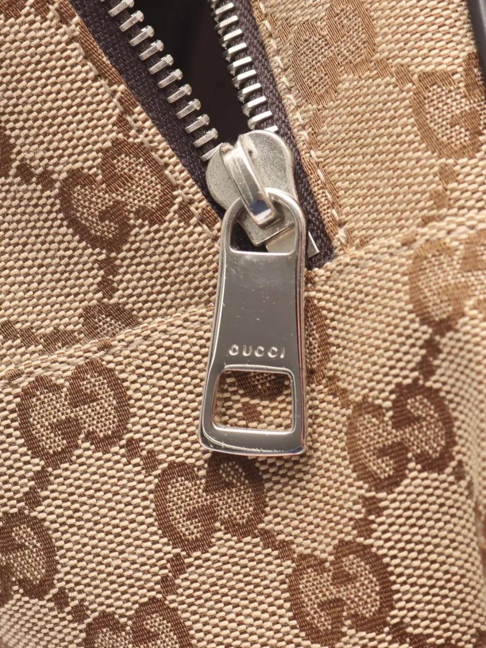 Pre-owned Gucci 10s Medium Gg-supreme Cackpack In Neutral