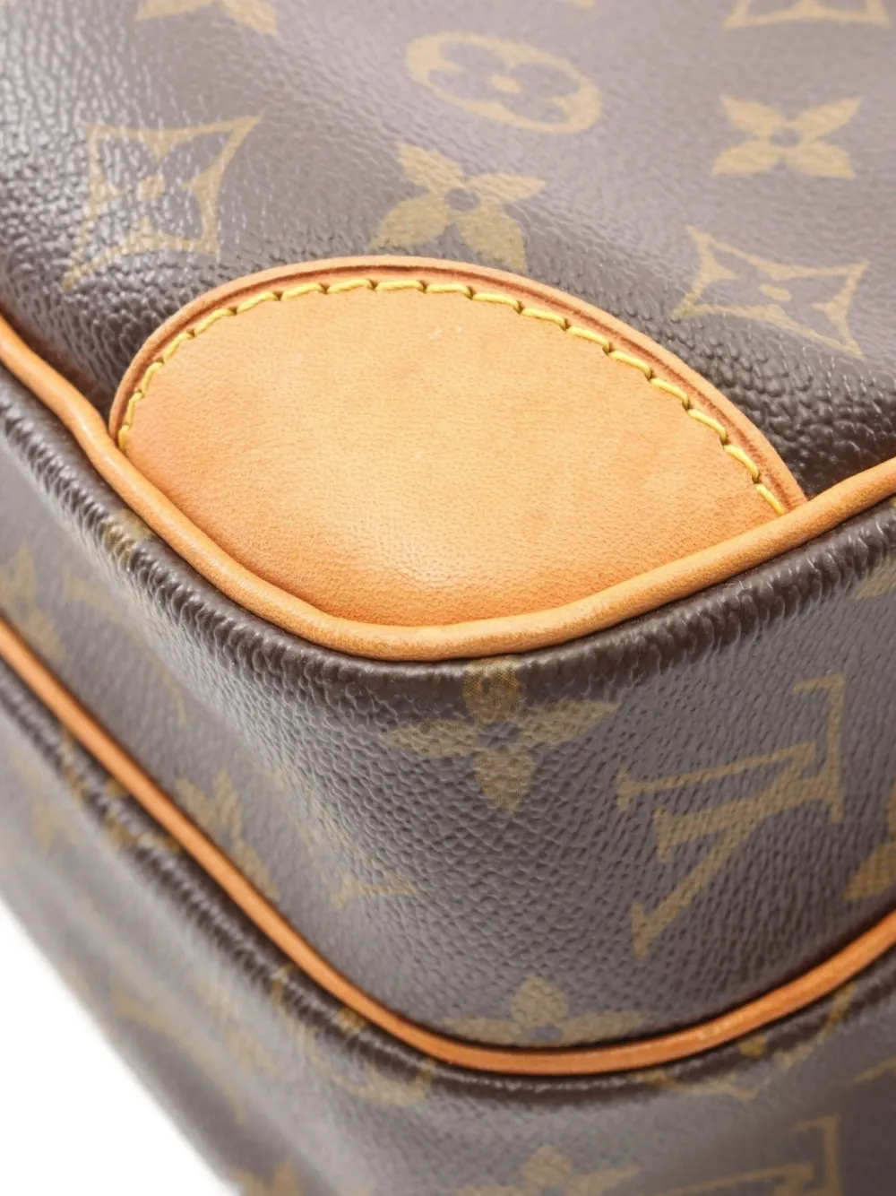 Pre-owned Louis Vuitton 2010 Nil Monogram Leather Shoulder Bag In Brown