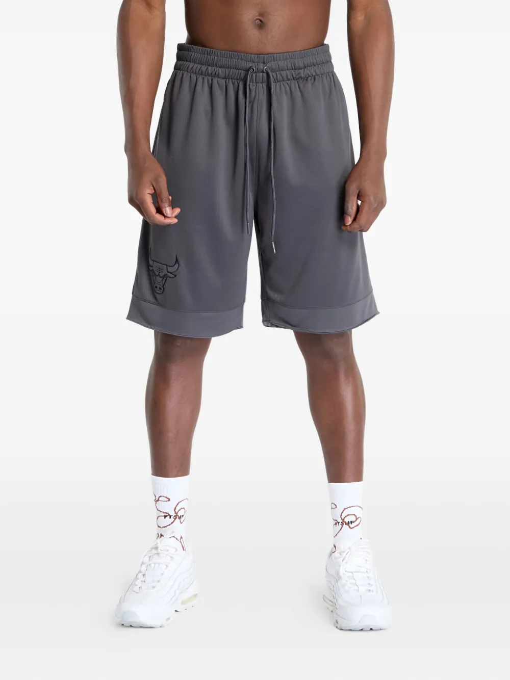 NEW ERA CAP Chicago Bulls NBA tonal mesh track shorts - グレー NEW ERA CAP Chicago Bulls NBA tonal mesh track shorts - グレー
