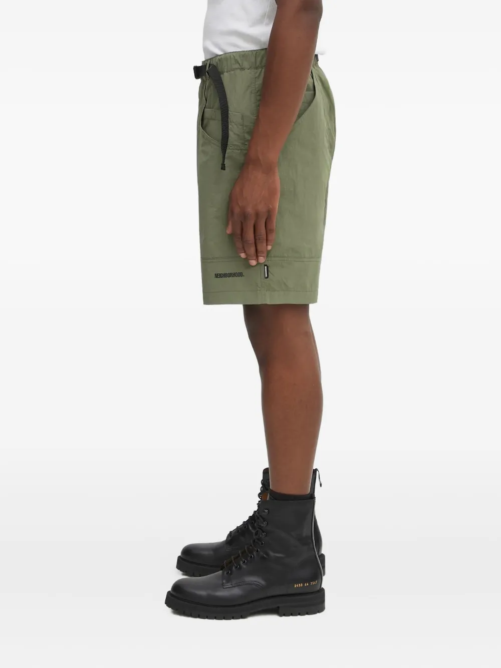 Neighborhood Shorts met opgestikte zak en ceintuur - Groen