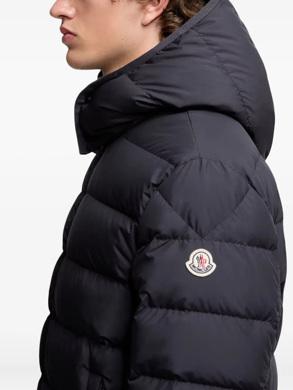 Moncler フーデッド キルティングジャケット | ブラック