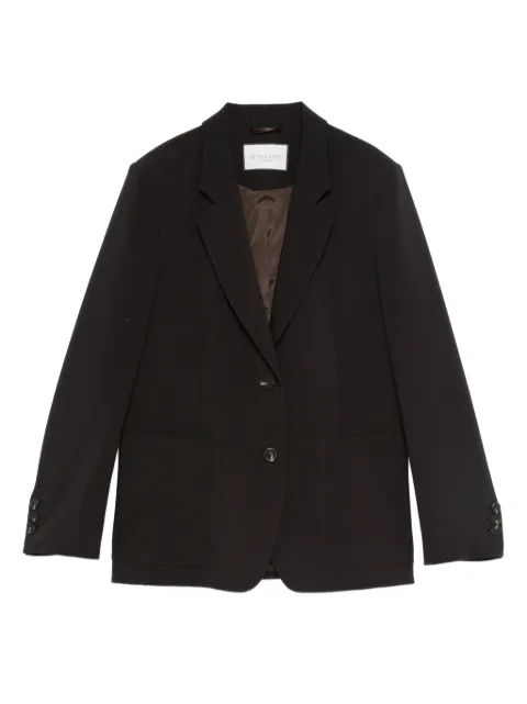 Seductive three-button blazer