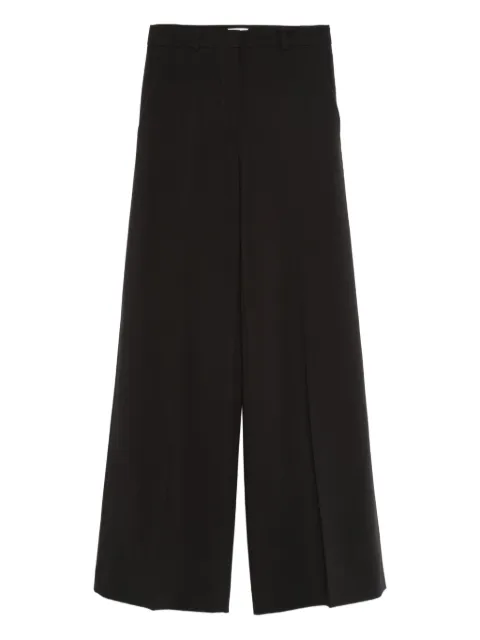 Seductive welt-pocket trousers