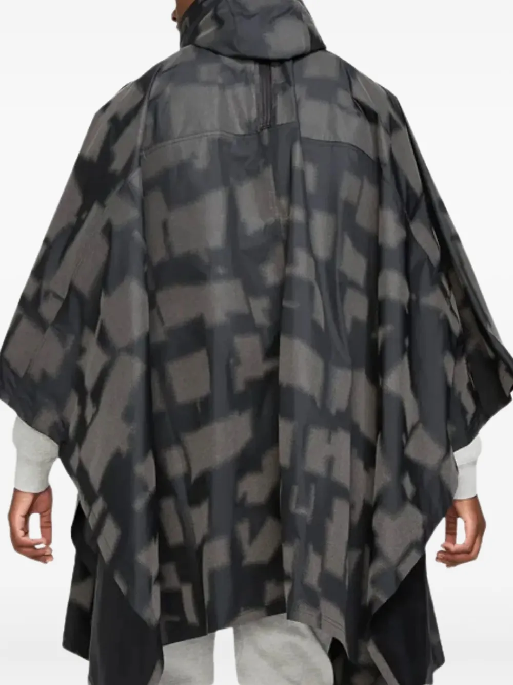 Nike Storm-fit Tech Pack reflective poncho - Zwart