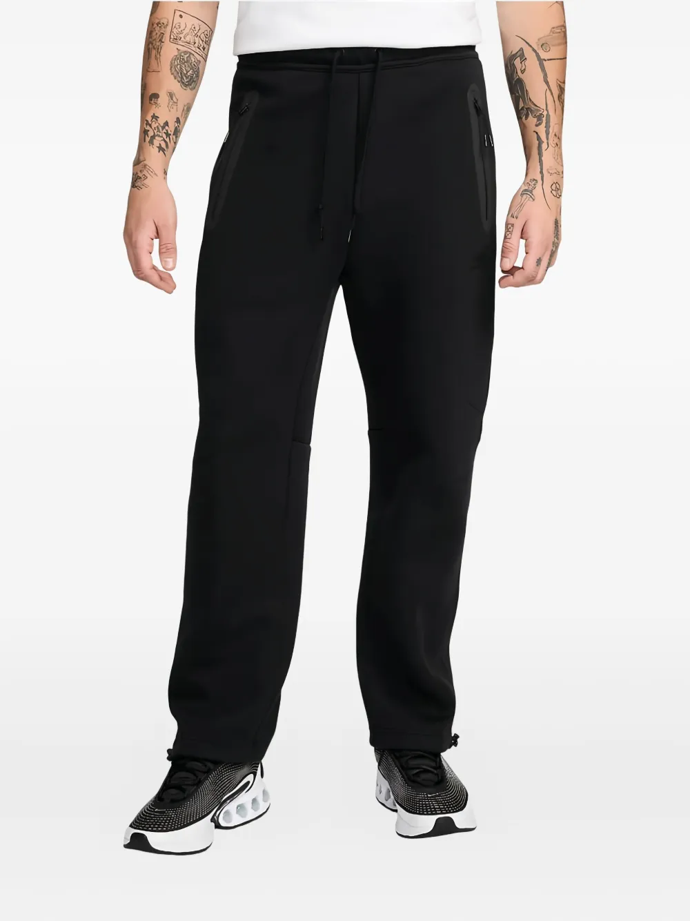 Nike Tech Fleece トラックパンツ - ブラック Nike Tech Fleece トラックパンツ - ブラック