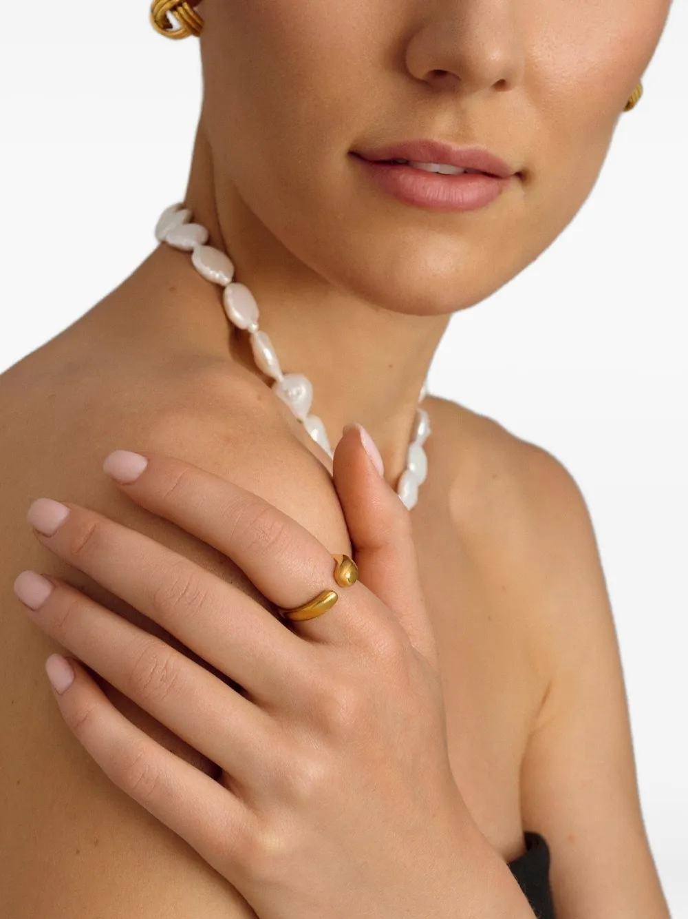 Nialaya Jewelry Como Flat-pearl Choker Necklace In White